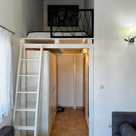 Apartment Studio Apartman Luka